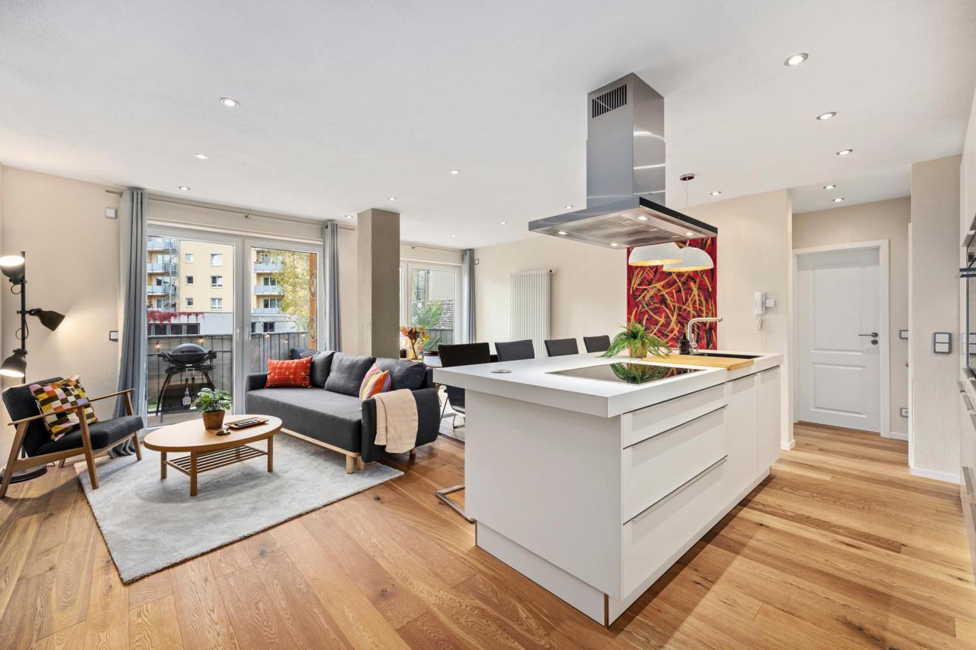 Edler Wohnraum Schwanenteich-Suite Mit Balkon, Kaffeevollautomat, Lift & Parkplatz Τσβικάου Εξωτερικό φωτογραφία