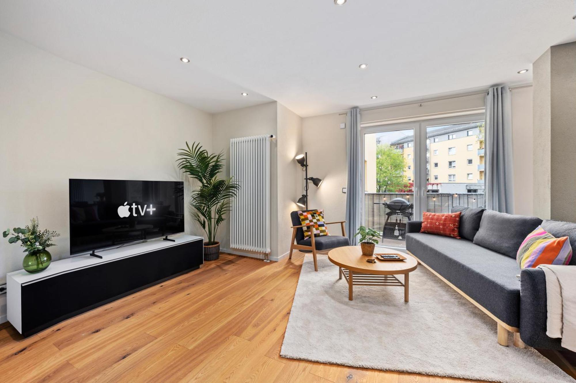 Edler Wohnraum Schwanenteich-Suite Mit Balkon, Kaffeevollautomat, Lift & Parkplatz Τσβικάου Εξωτερικό φωτογραφία